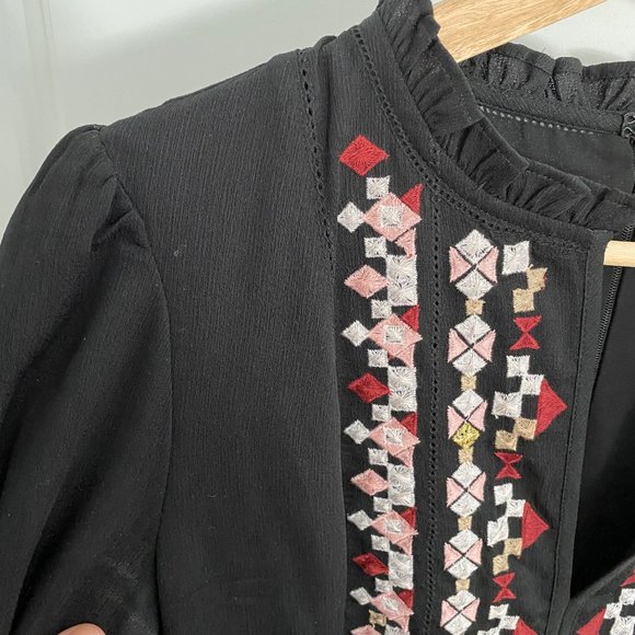 ANN TAYLOR Black Tie Sleeve Split Neck Embroidered Dress | Size 2 - Picture 3 of 10